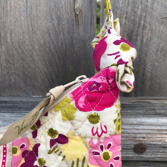 Vera Bradley Handbag - Picture 5 of 9